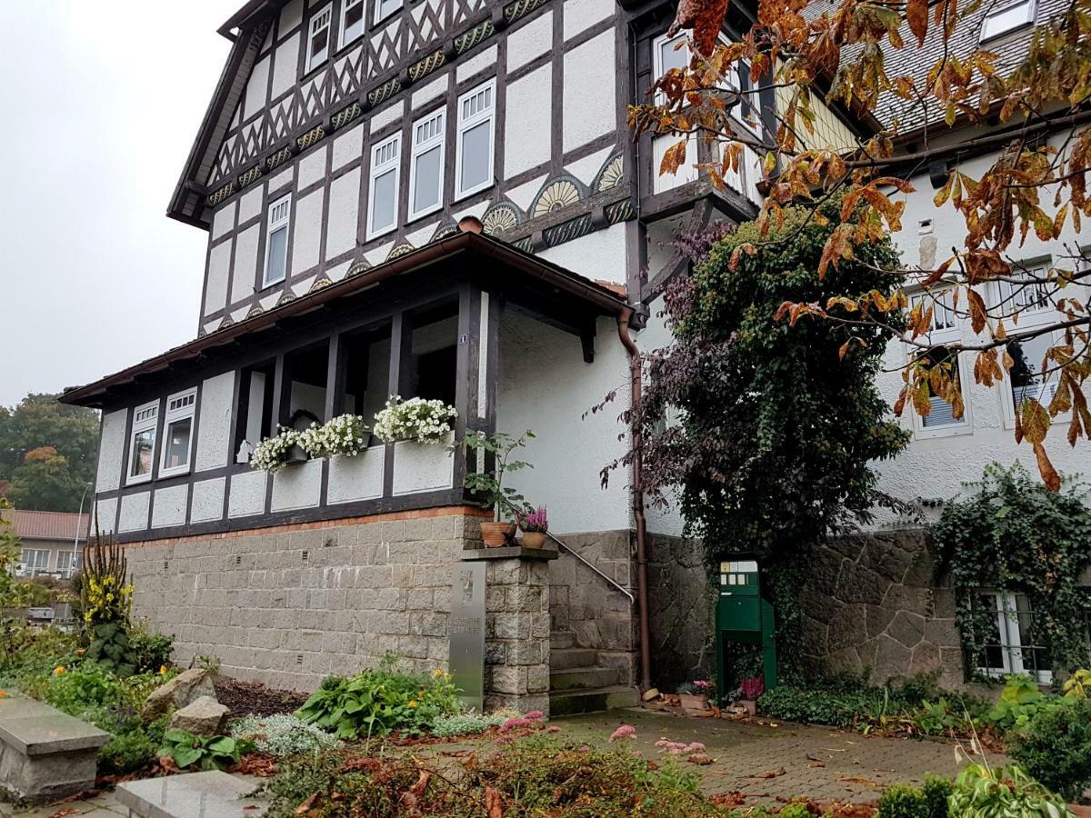 Goethes Liebste Betten - Stilvolle Ferienwohnungen Im Historischen Fachwerkhaus In Wernigerode Extérieur photo